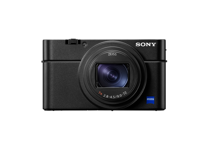 What camera do YouTubers use? 4 successful channels and their 10 camera